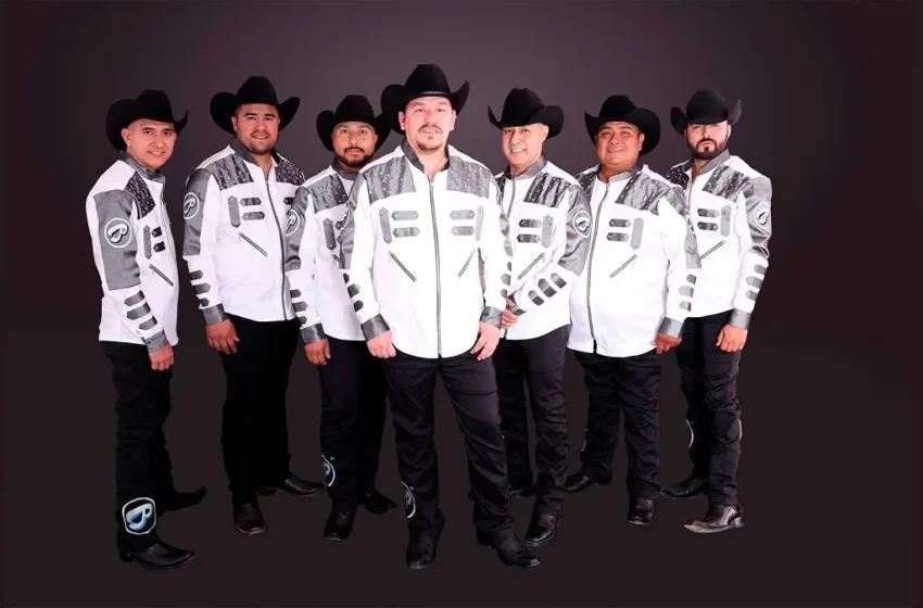  Anuncian concierto del grupo Palomo y festival de la barbacoa y pulque en la Feria de Chignahuapan