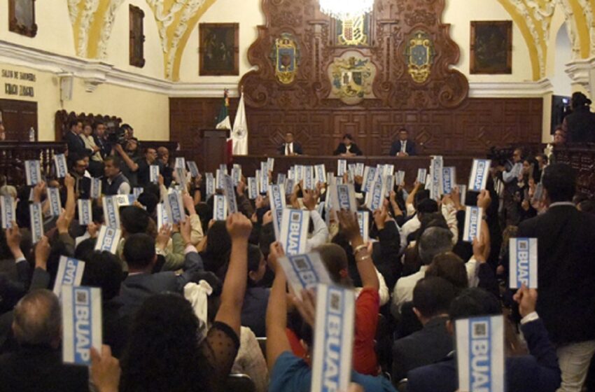  Aprueba el Consejo Universitario convocatoria para nombramiento de titular de la Rectoría y la ejecución del Comedor Universitario