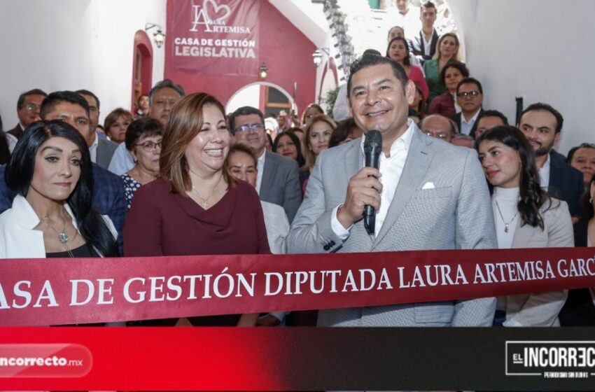  Con respaldo de Armenta, Laura Artemisa abre Casa de Gestión en el Centro de Puebla  