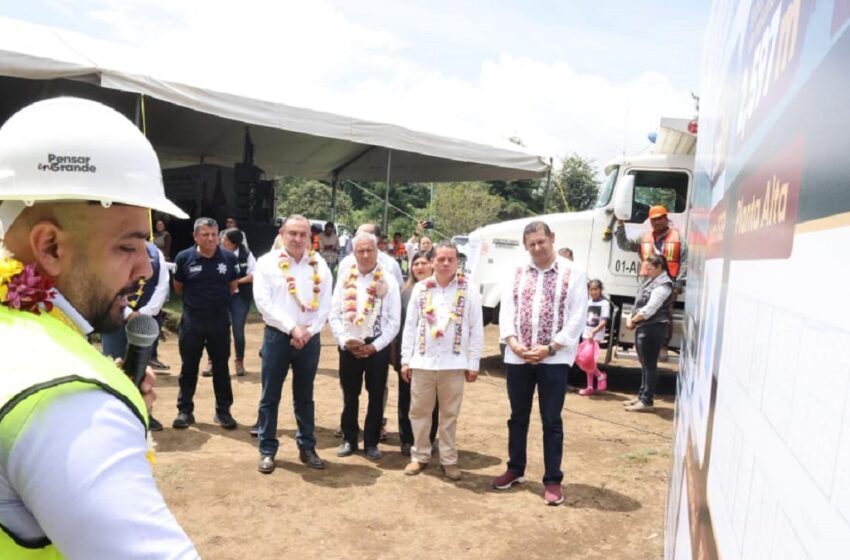  En Yaonáhuac, Armenta cumple sueño de la educación pública en salud para jóvenes indígenas