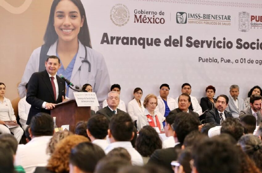  Gobierno de Puebla impulsa a jóvenes talentosos que cuidan salud de poblanos