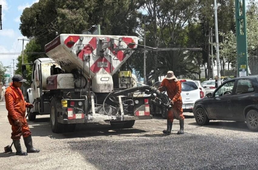  Gobierno de la Ciudad atiende baches en vialidades que conectan con planteles educativos