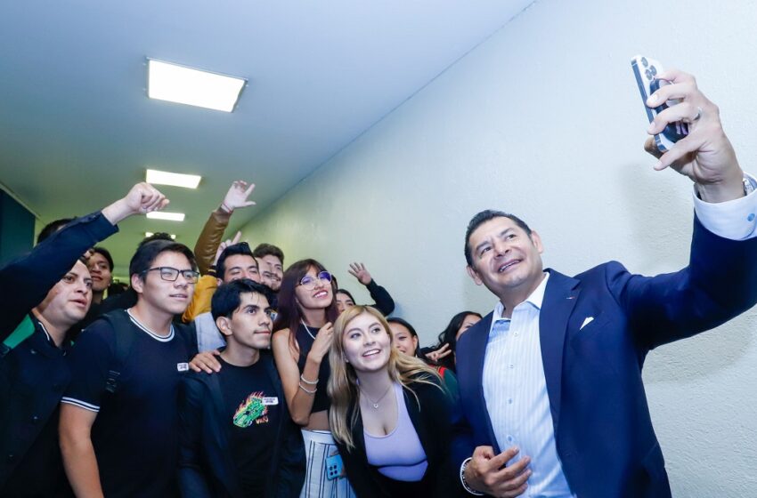  Jóvenes, motor de la transformación de Puebla: Gobierno del Estado