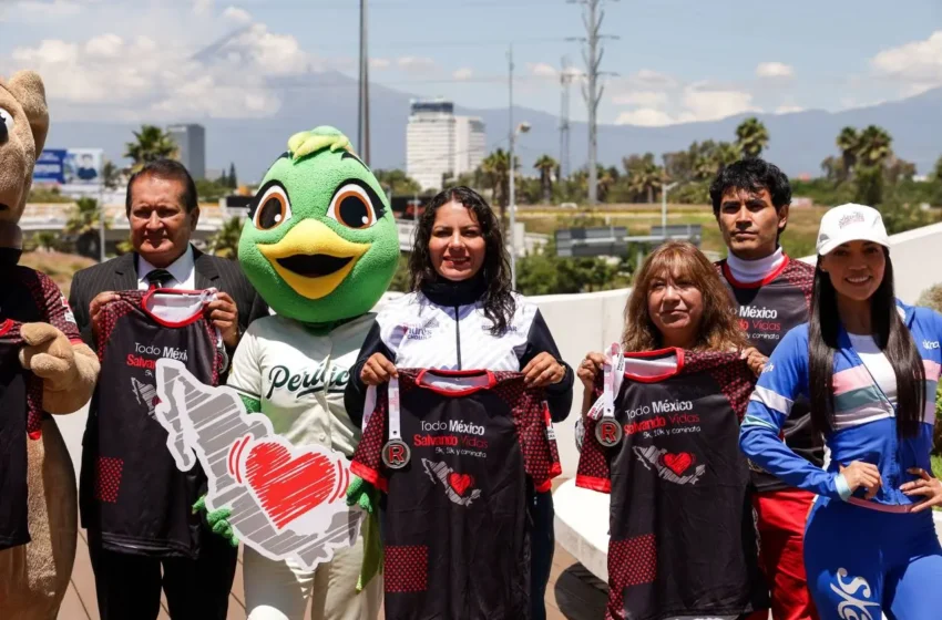  Presentan San Andrés Cholula y Cruz Roja Puebla playera y medalla de la Carrera Nacional ‘Todo México Salvando Vidas 2025’