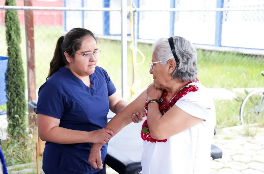  Prioriza Lupita Cuautle el bienestar de personas adultas mayores con Jornadas de Salud