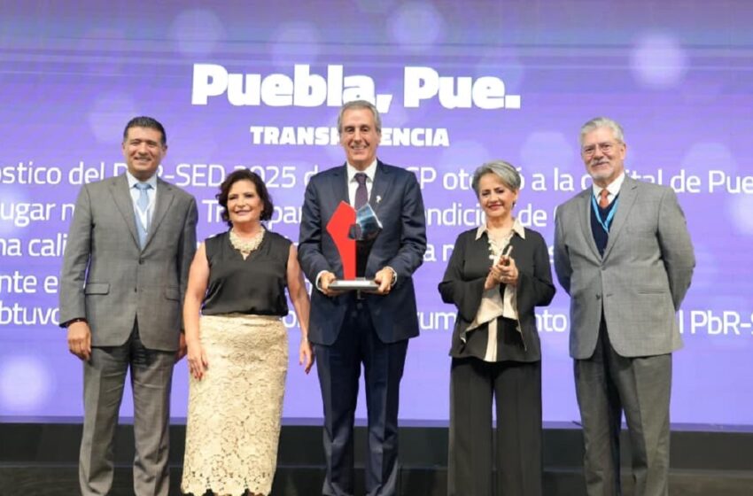  Recibe Pepe Chedraui reconocimiento por calificación perfecta e histórica en transparencia y rendición de cuentas