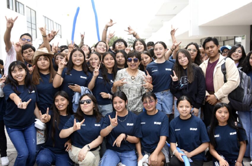  Rectora Lilia Cedillo visita unidades académicas en Tecamachalco