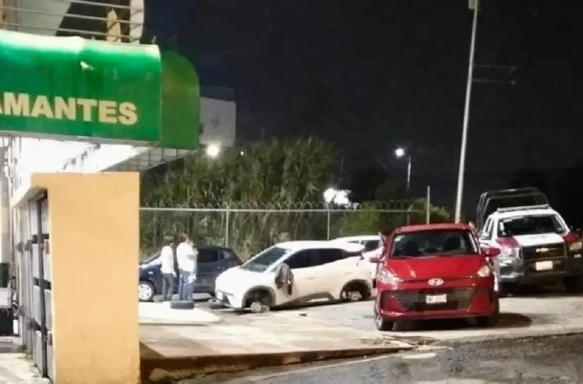  Roban llantas a un vehículo en Serviplaza Momoxpan