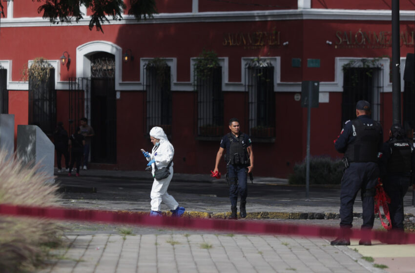  Abandonan restos humanos en Analco y dejan narcomensajes