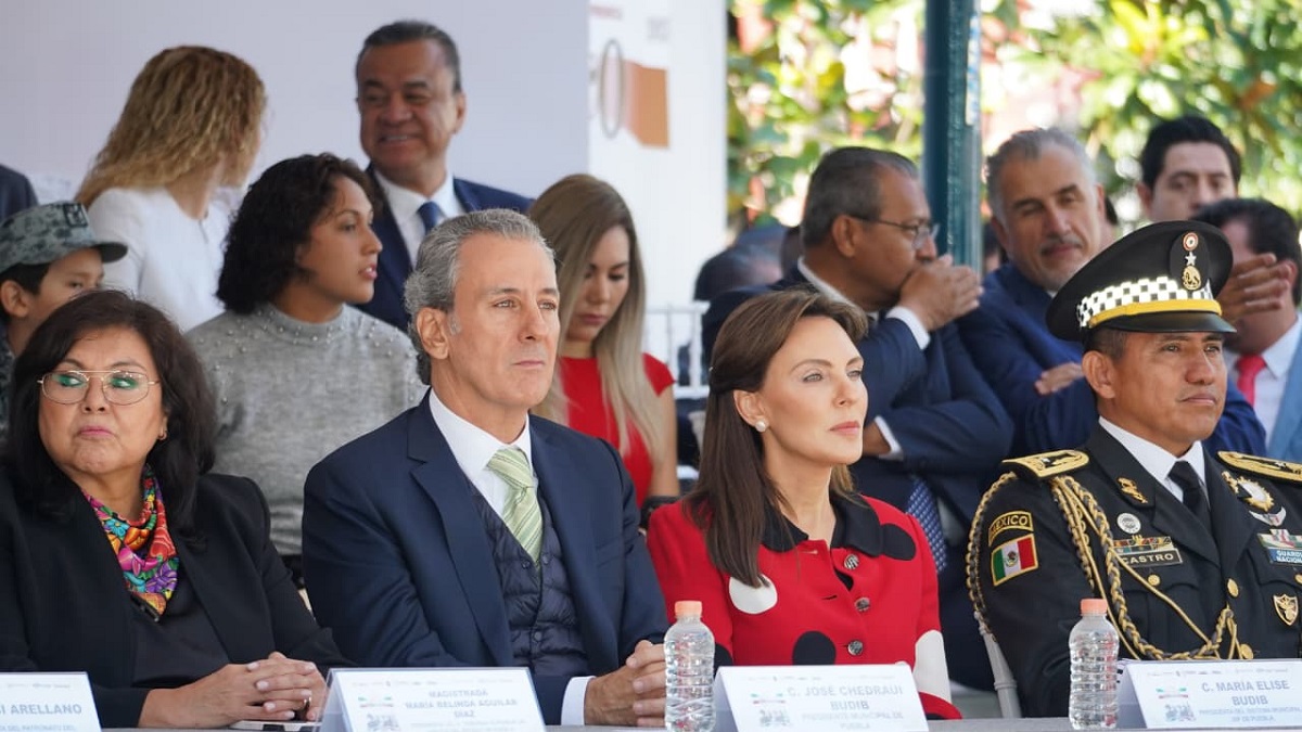 Asiste Pepe Chedraui al Desfile Cívico -Militar por el 215 Aniversario de la Independencia