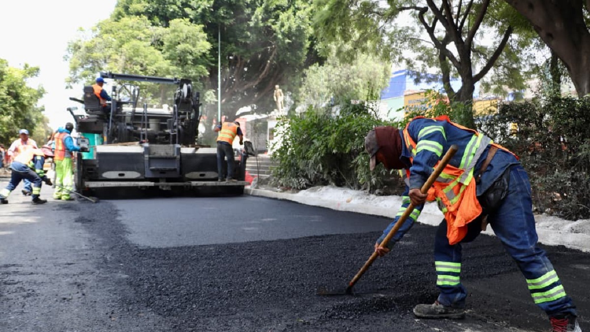 Avanza Gobierno de la Ciudad con rehabilitación vial en avenida 11 Oriente