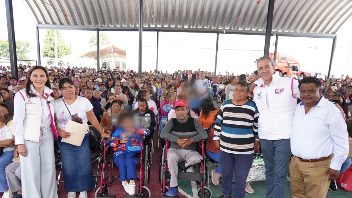 Entregan Pepe Chedraui y MariElise Budib apoyos alimentarios en juntas auxiliares