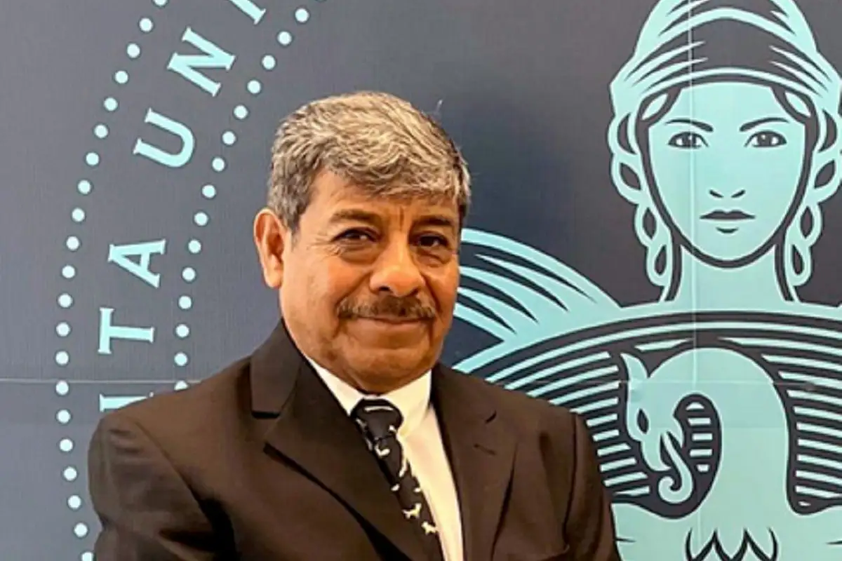 Estudiar en la BUAP a mis 72 años es un sueño: alumno de Ciencias Políticas