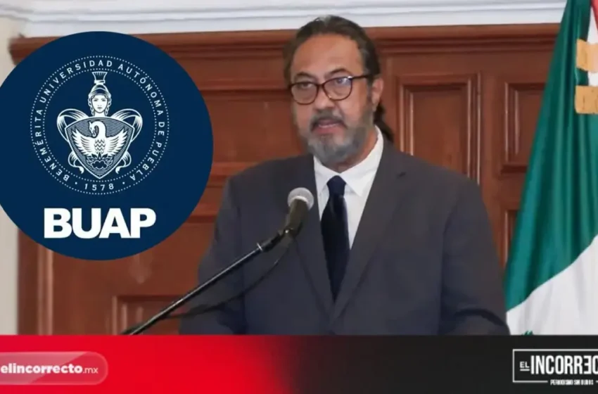  Acusan a César Cansino de apropiarse de la marca de una revista de la BUAP