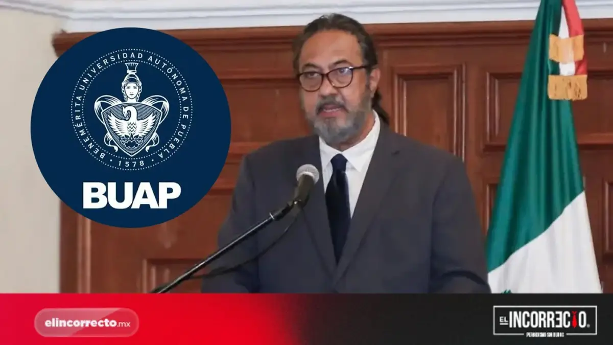 Acusan a César Cansino de apropiarse de la marca de una revista de la BUAP