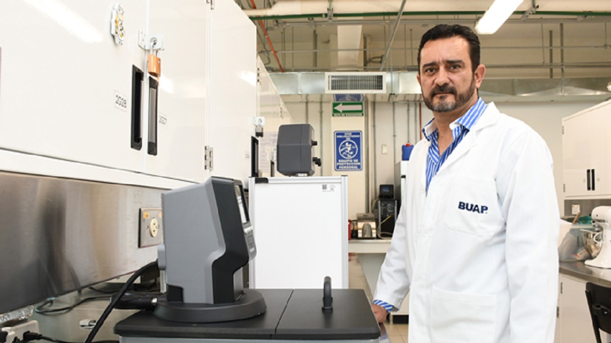 Investigadores BUAP generan pigmentos naturales para sustituir colorantes sintéticos