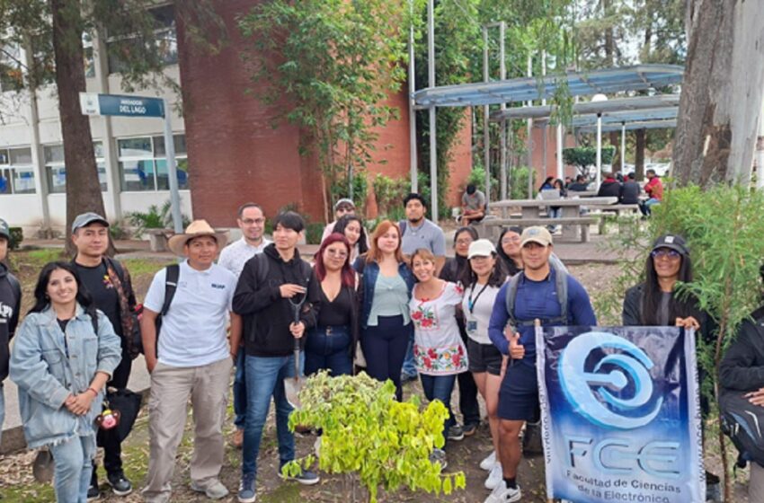  Raíces que nos unen: BUAP siembra ahuehuetes en Ciudad Universitaria