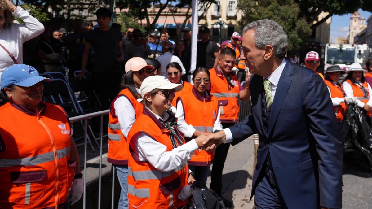 Refuerza OOSL acciones de limpieza tras el desfile y celebraciones patrias en la capital