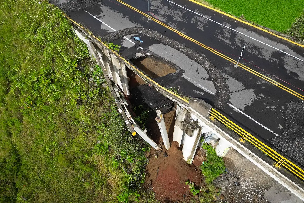 Reparación del bulevar Aeropuerto en Huejotzingo concluirá en tres semanas alcalde