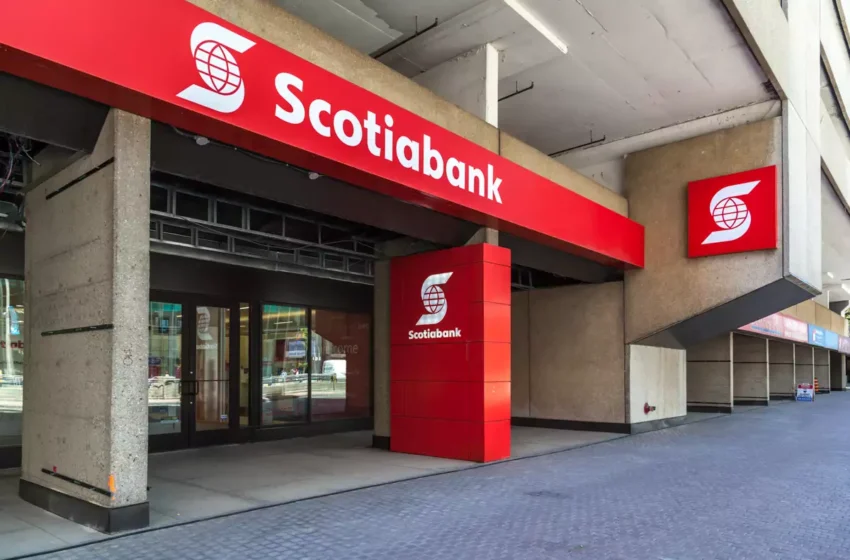  Le roban 300 mil pesos a cuentahabiente en la Avenida Juárez