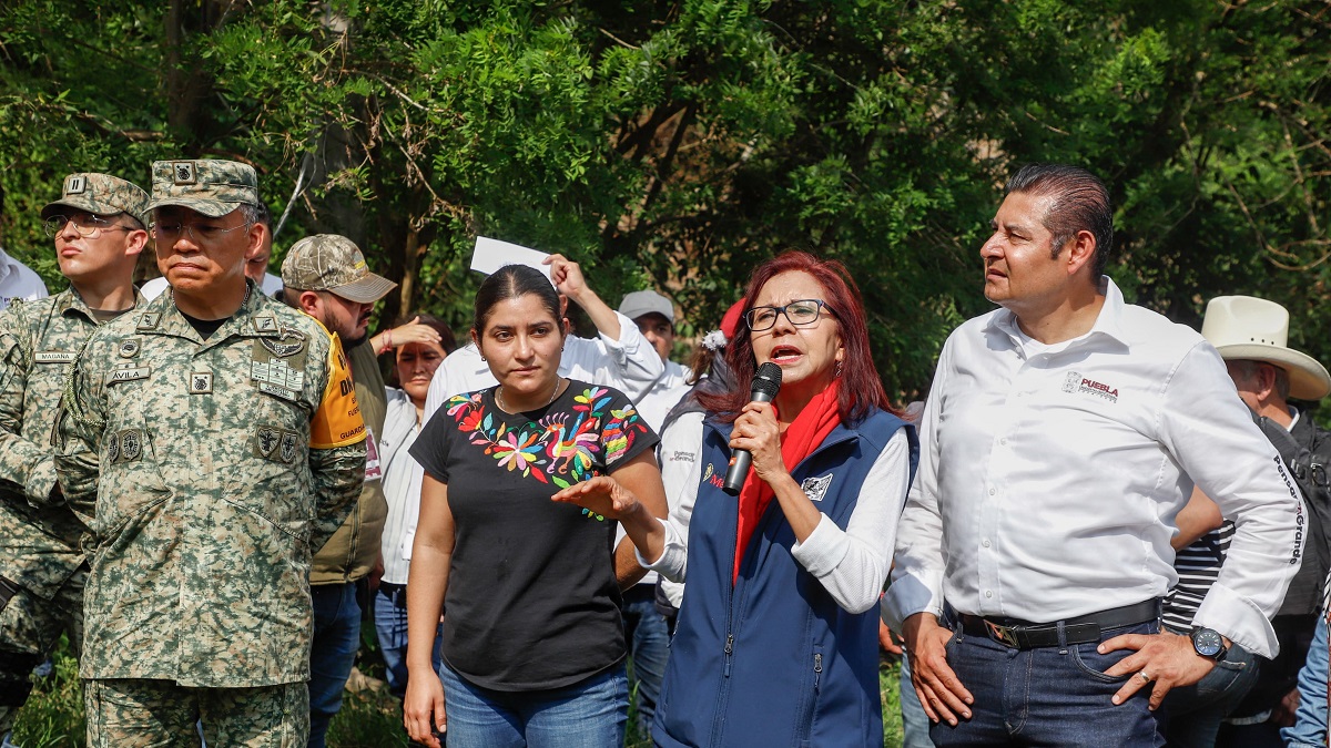 Gobierno federal y estatal reabren accesos a Tlacuilotepec; reconstruirán puente derribado por lluvias