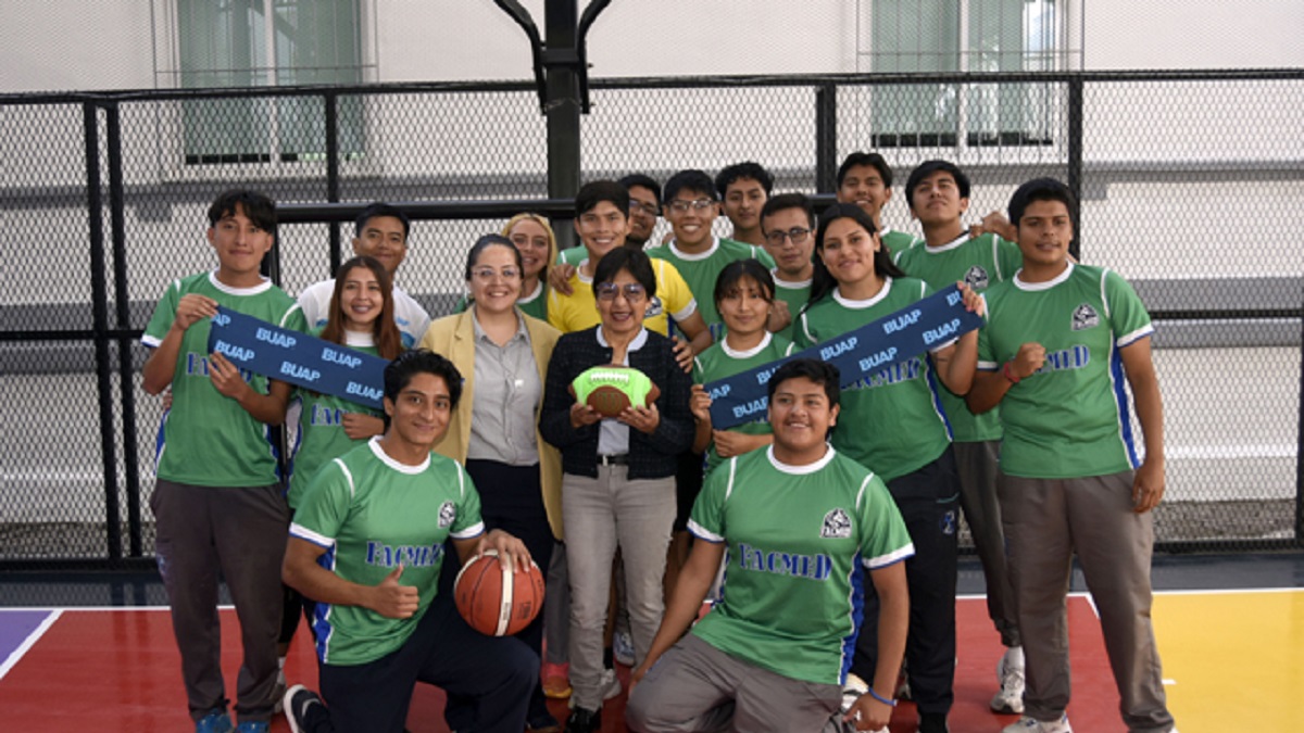Inaugura Rectora Lilia Cedillo cancha deportiva y espacios de esparcimiento en el Área de la Salud
