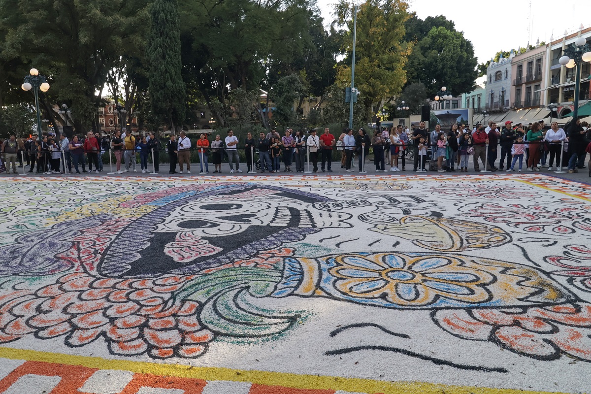 Inauguran el "Festival la Muerte es un Sueño" y el "Corredor de Ofrendas 2025" en la capital