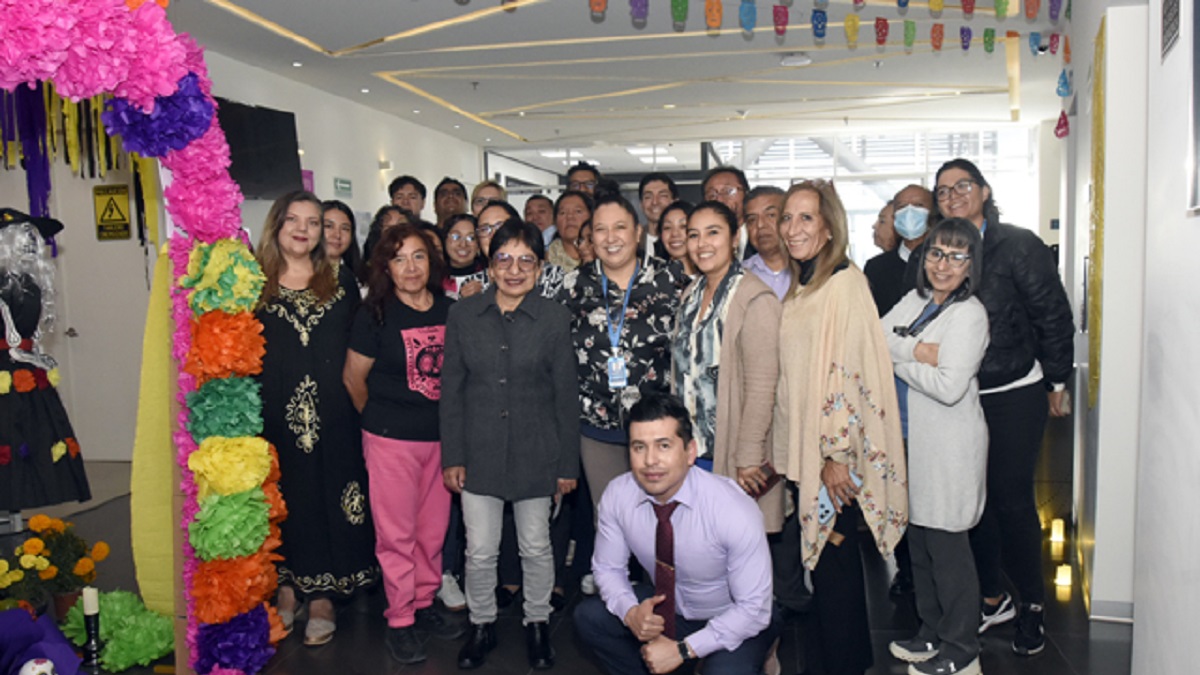 Los universitarios rinden homenaje a los muertos