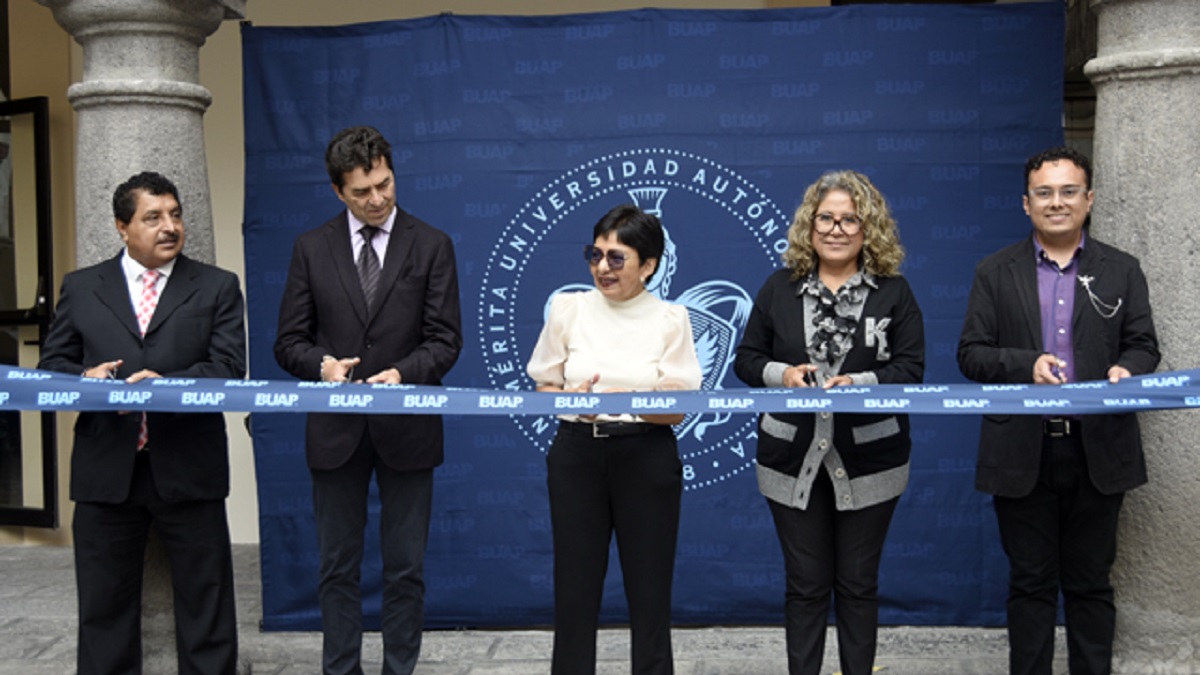 Se inaugura en la BUAP la exposición “San Jerónimo, emblema de la Psicología en Puebla”