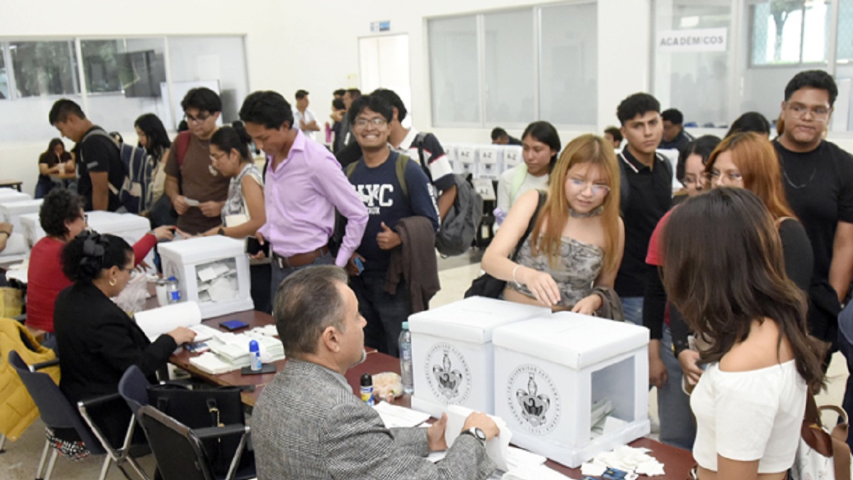 Sin incidentes, universitarios continúan jornada electoral en las diferentes sedes