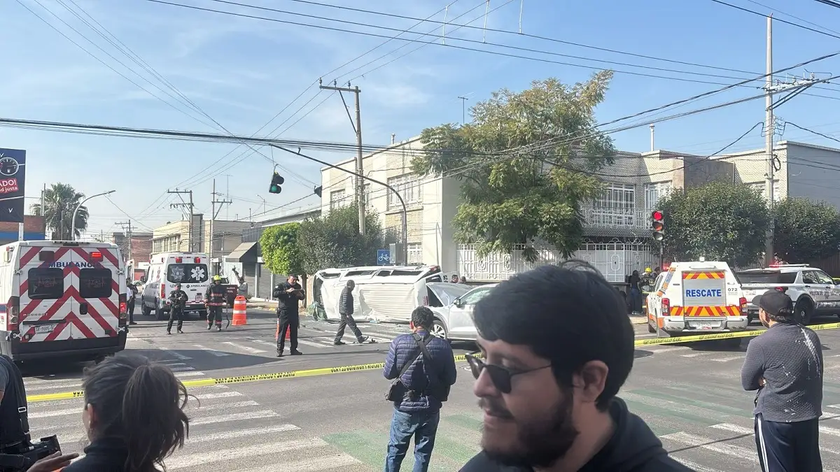 Choque entre la Ruta 11 y un automóvil deja seis lesionados en El Carmen