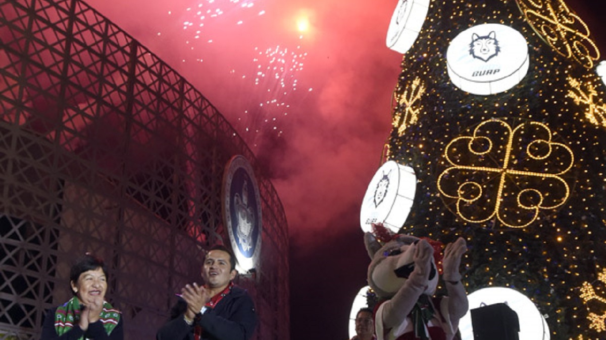 Ciudad Universitaria de la BUAP enciende el espíritu navideño