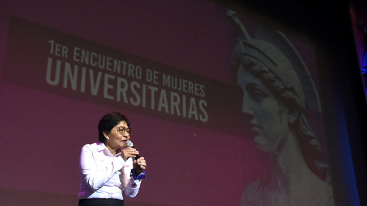 El medio digital aísla y deshumaniza: Olimpia Melo Cruz