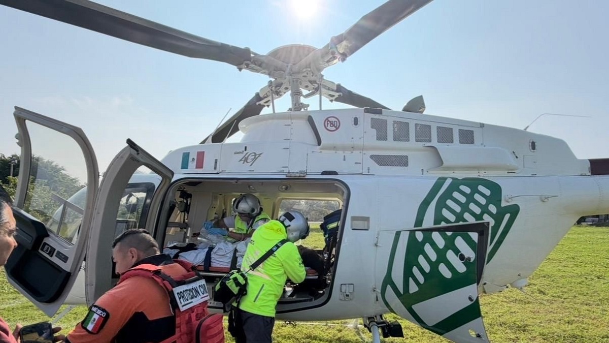 En ambulancia aérea trasladan a mujer embarazada al Hospital de la Mujer