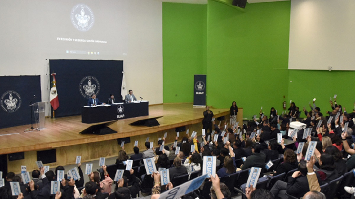 En la última sesión del año, llama la Rectora Lilia Cedillo al compromiso y al trabajo conjunto