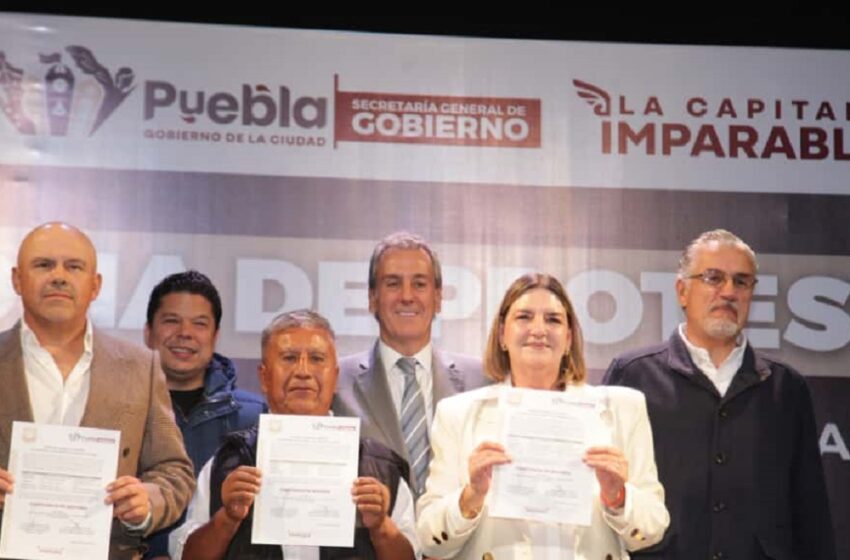  Entrega Pepe Chedraui constancias de mayoría a integrantes de Mesas Directivas de Vecinos