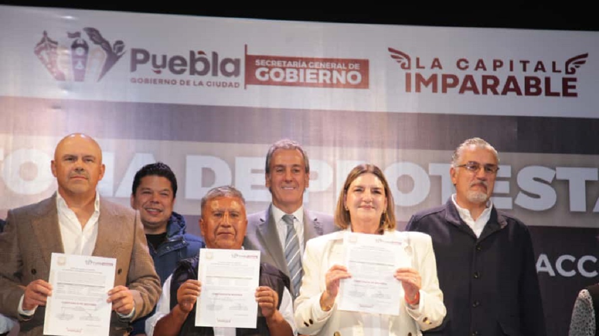 Entrega Pepe Chedraui constancias de mayoría a integrantes de Mesas Directivas de Vecinos
