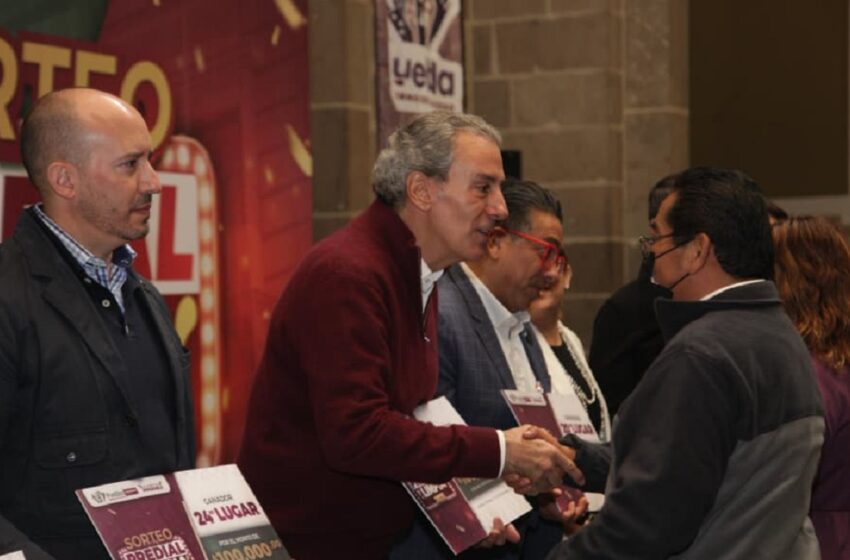  Entrega Pepe Chedraui premios a las y los ganadores del Sorteo Predial 2025