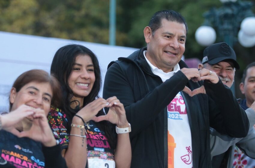  Fiesta deportiva reúne a 20 mil personas en el Maratón de Puebla 2025