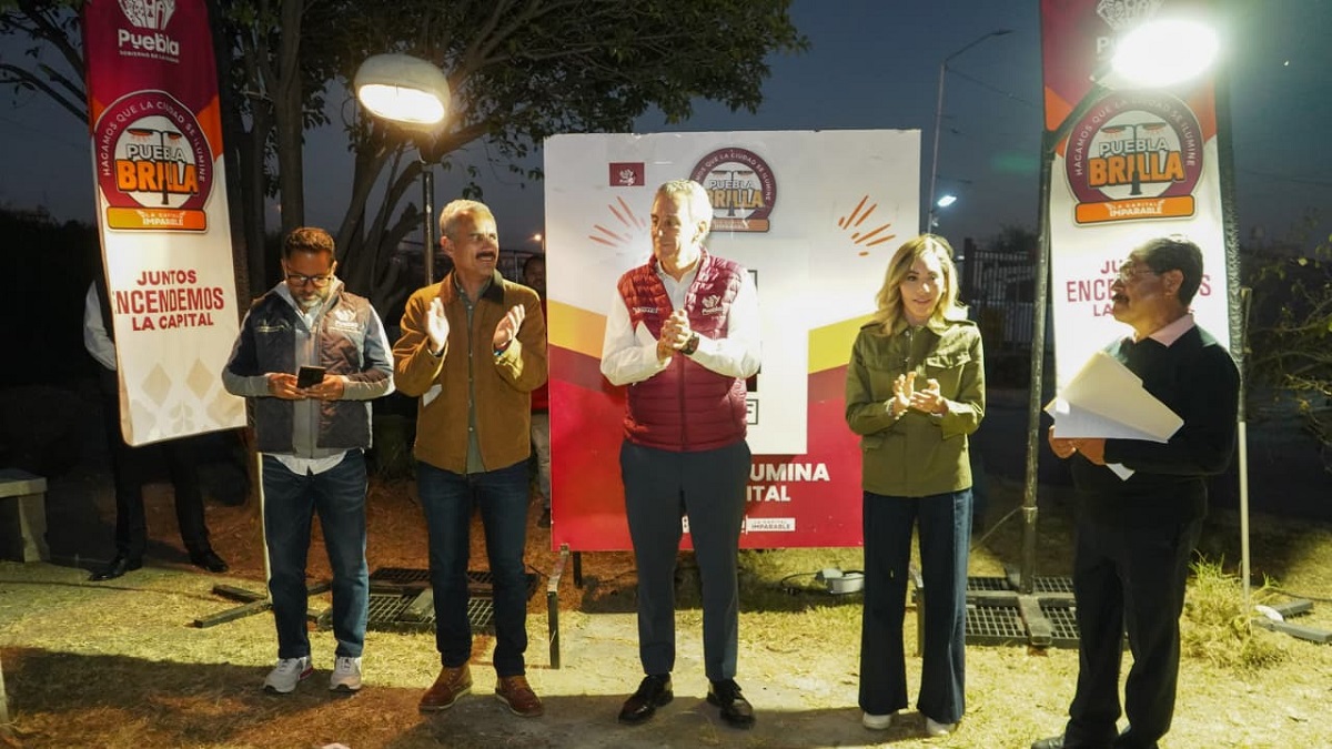 Fortalece Pepe Chedraui Senderos de Paz con alumbrado público LED en Geovillas del Sur