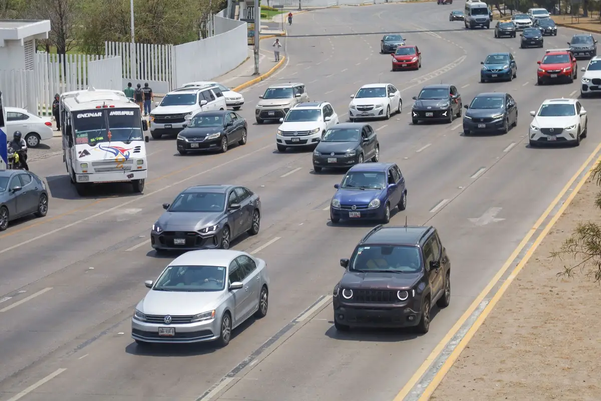 Gobierno multará vehículos con placas foráneos en Puebla en 2026, ¿por qué motivo