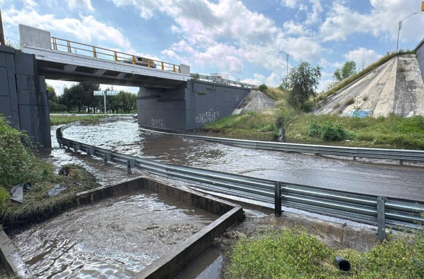  Hombre pierde la vida al caer de un puente en San Pedro Cholula; autoridades resguardan la zona