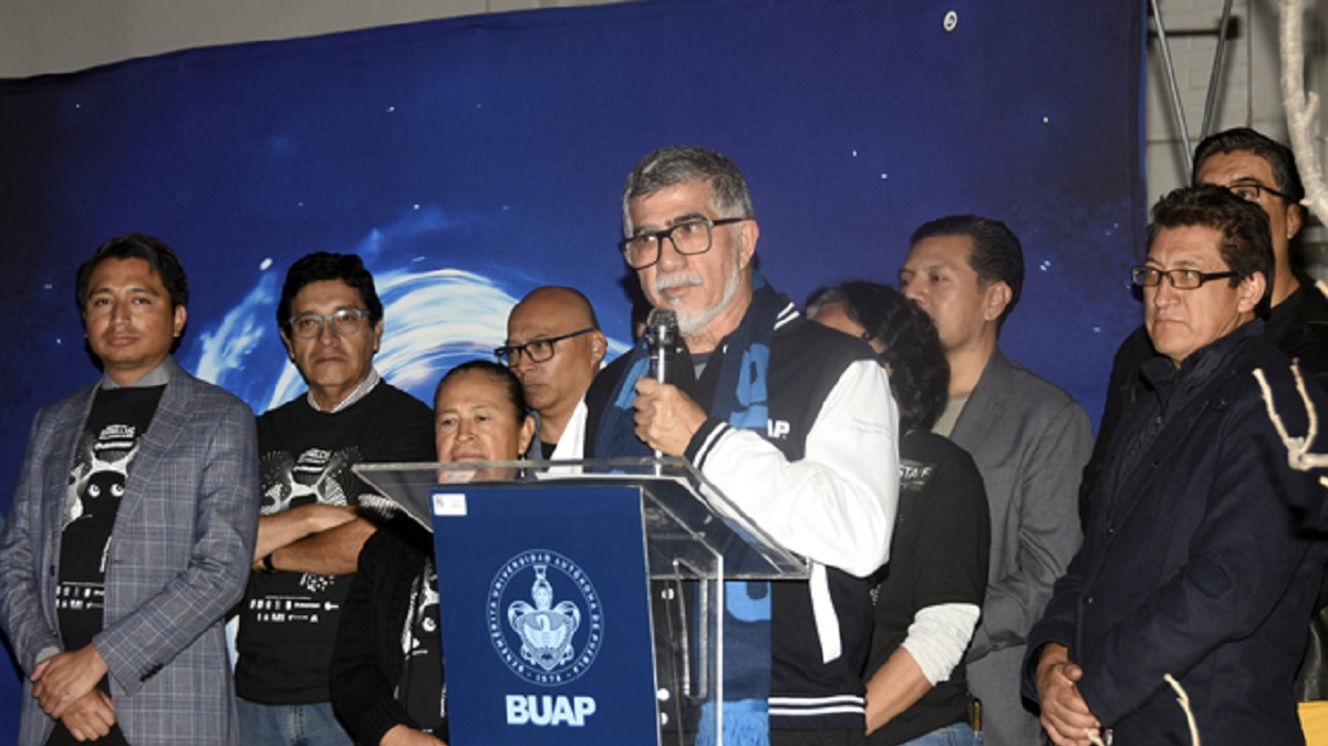 La BUAP acerca la ciencia a la sociedad en La Noche de las Estrellas 2025