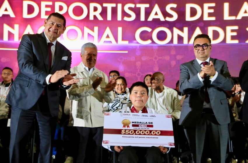  Sin precedentes, Gobierno de Puebla entrega 20 mdp en premios a deportistas ganadores