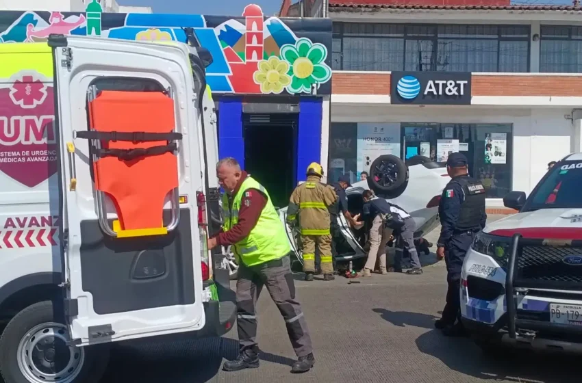  Hombre se accidenta en volcadura sobre la 31 Oriente en la colonia Anzures