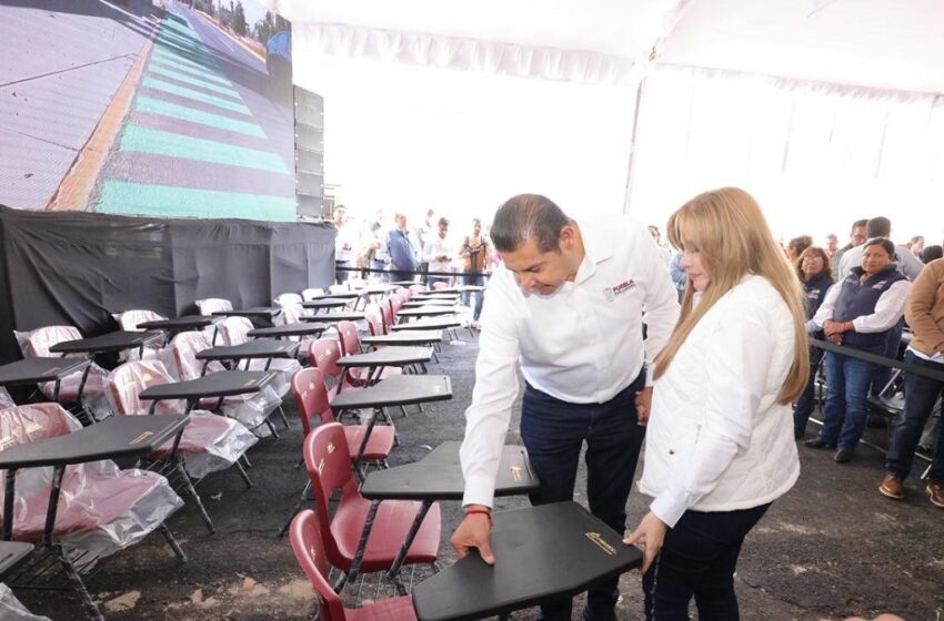  Por eficaz combate al huachicol, Pemex incrementa 7 veces donación de materiales para pavimentación a Puebla