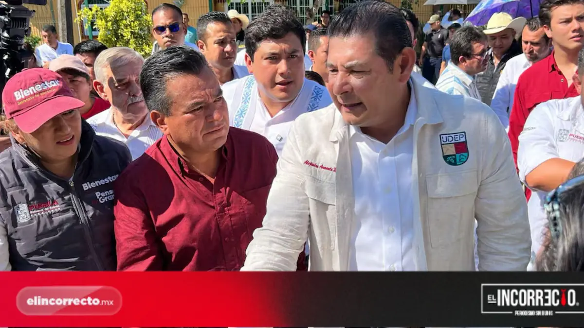 Armenta exhibe a alcalde de Xicotepec por sobrecosto en obra; ordena auditoría