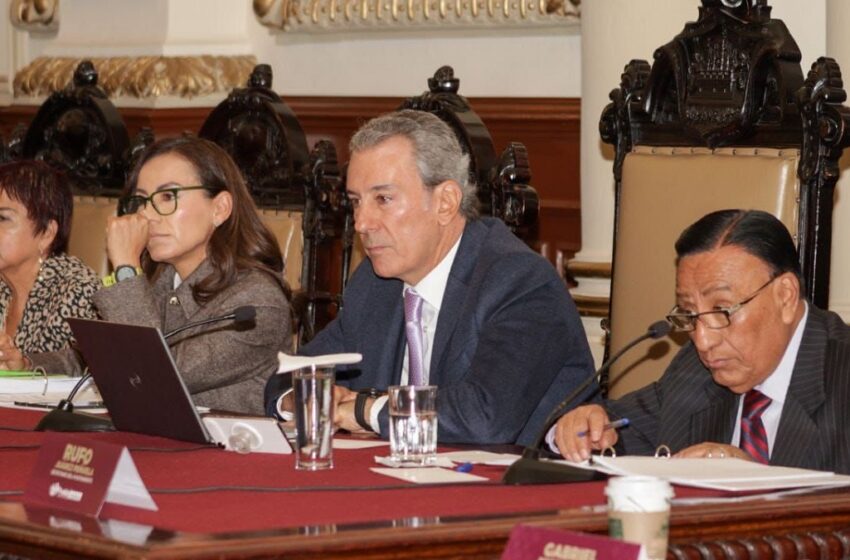  Cabildo de Puebla aprueba informes y estructura organizacional