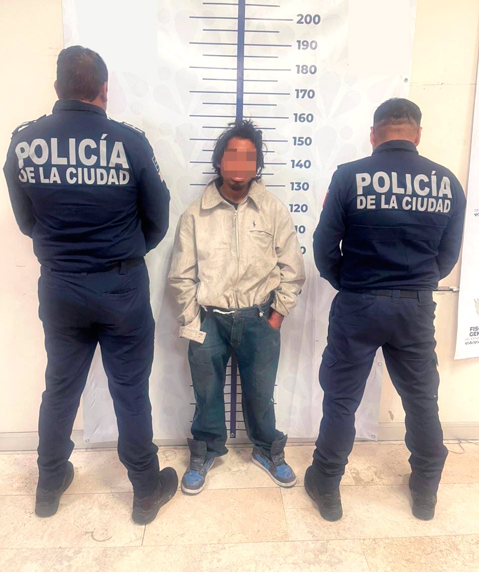 Detienen a un presunto responsable del incendio en la Catedral de Puebla