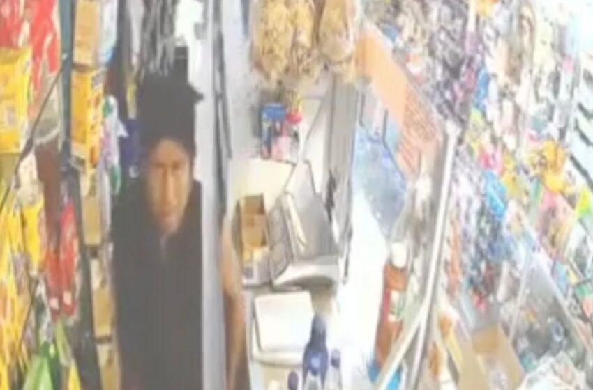  En San Andrés Cholula, asaltan con violencia a cajera de una miscelánea